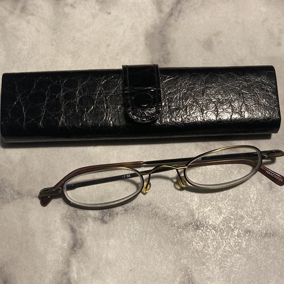 HANDMADE - Picture 2 of 15